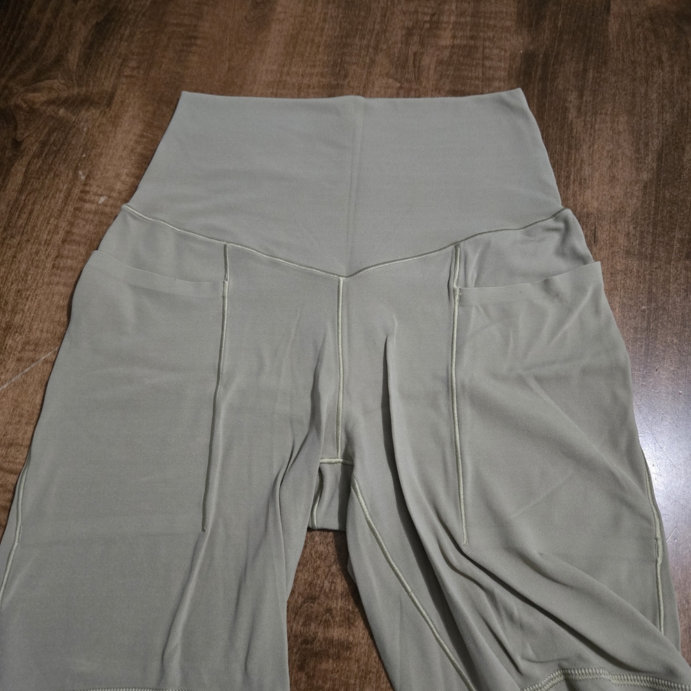 Offline By Aerie Hi Rise Bike Short 7 " Inseam Olive Green